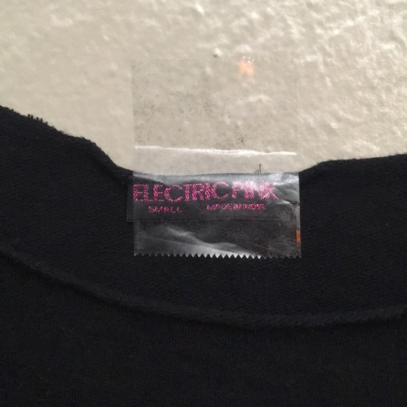 Oversized black sweater with cheetah arms - Picture 3 of 3